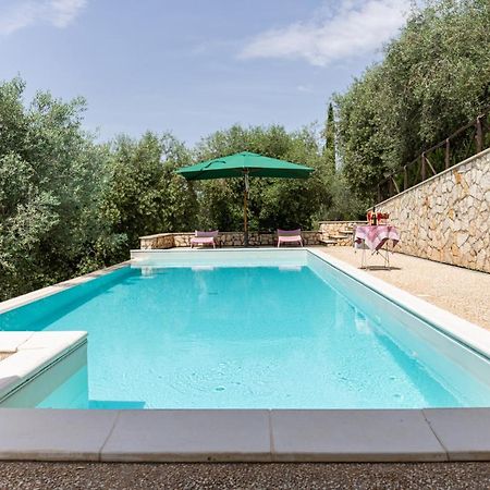 La Tana Delle Stelle B&B Di Charme E Relax Fara in Sabina Dış mekan fotoğraf