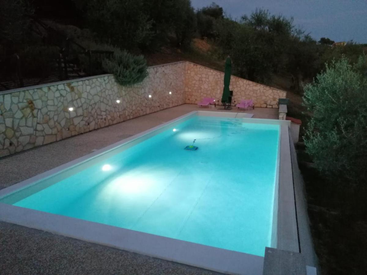La Tana Delle Stelle B&B Di Charme E Relax Fara in Sabina Dış mekan fotoğraf