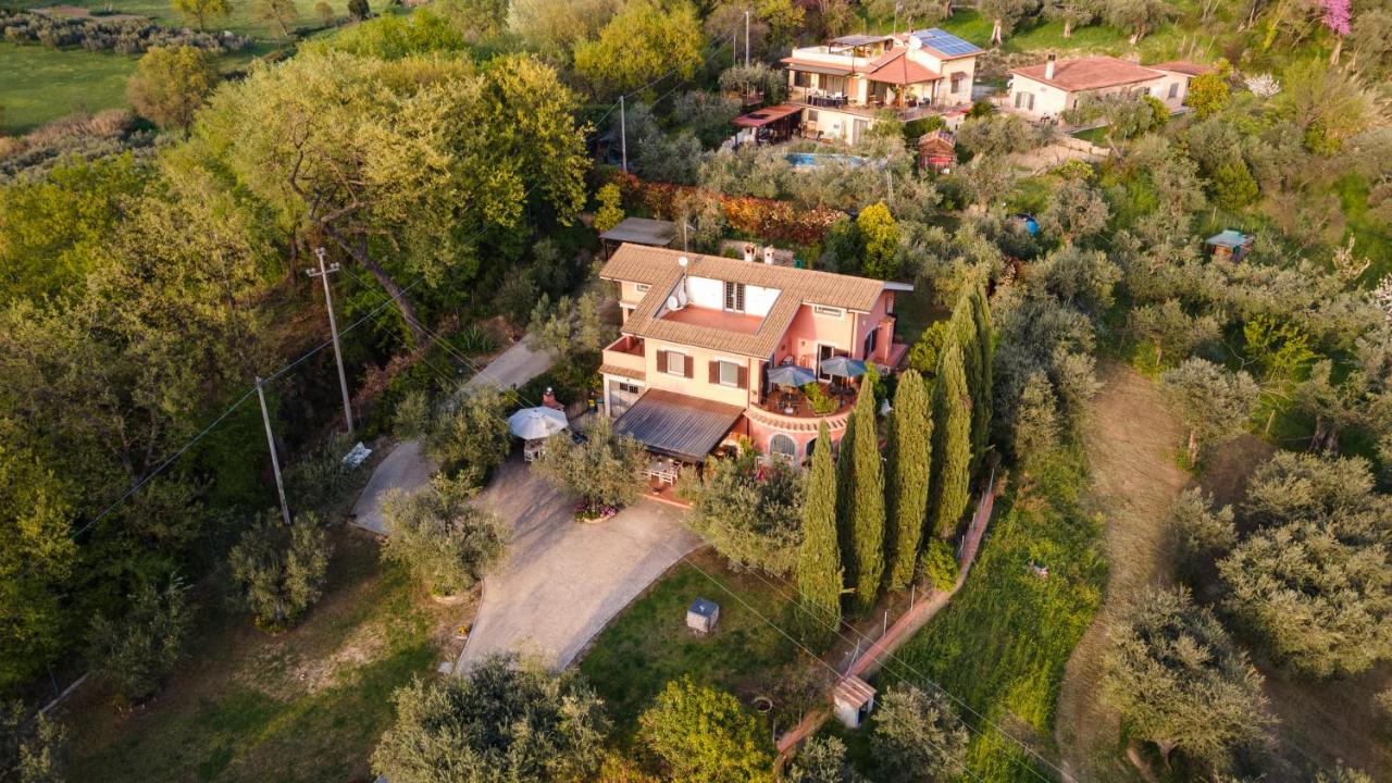 La Tana Delle Stelle B&B Di Charme E Relax Fara in Sabina Dış mekan fotoğraf
