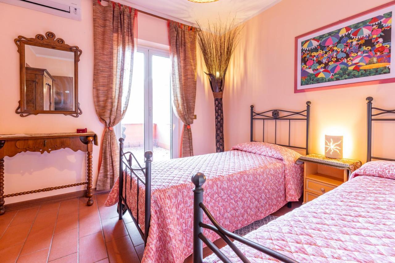 La Tana Delle Stelle B&B Di Charme E Relax Fara in Sabina Dış mekan fotoğraf