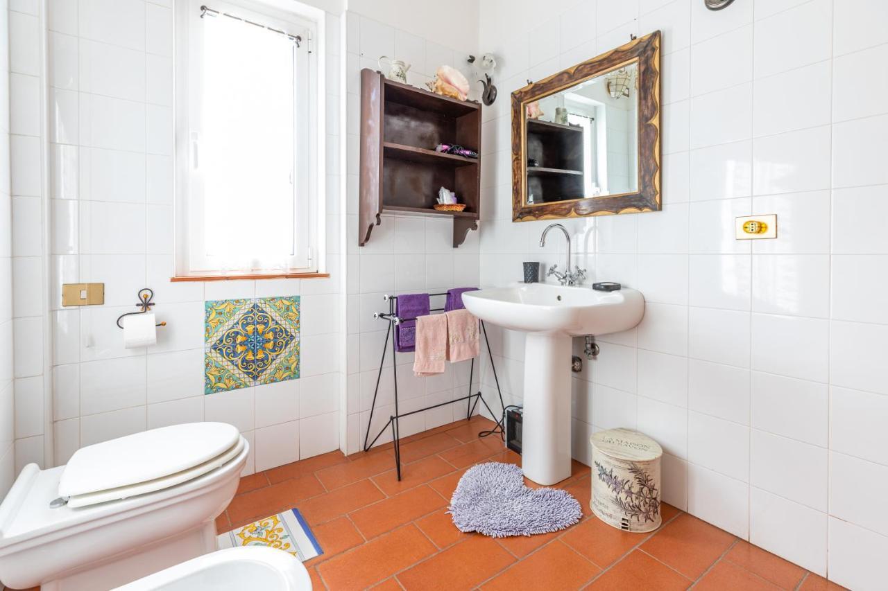 La Tana Delle Stelle B&B Di Charme E Relax Fara in Sabina Dış mekan fotoğraf